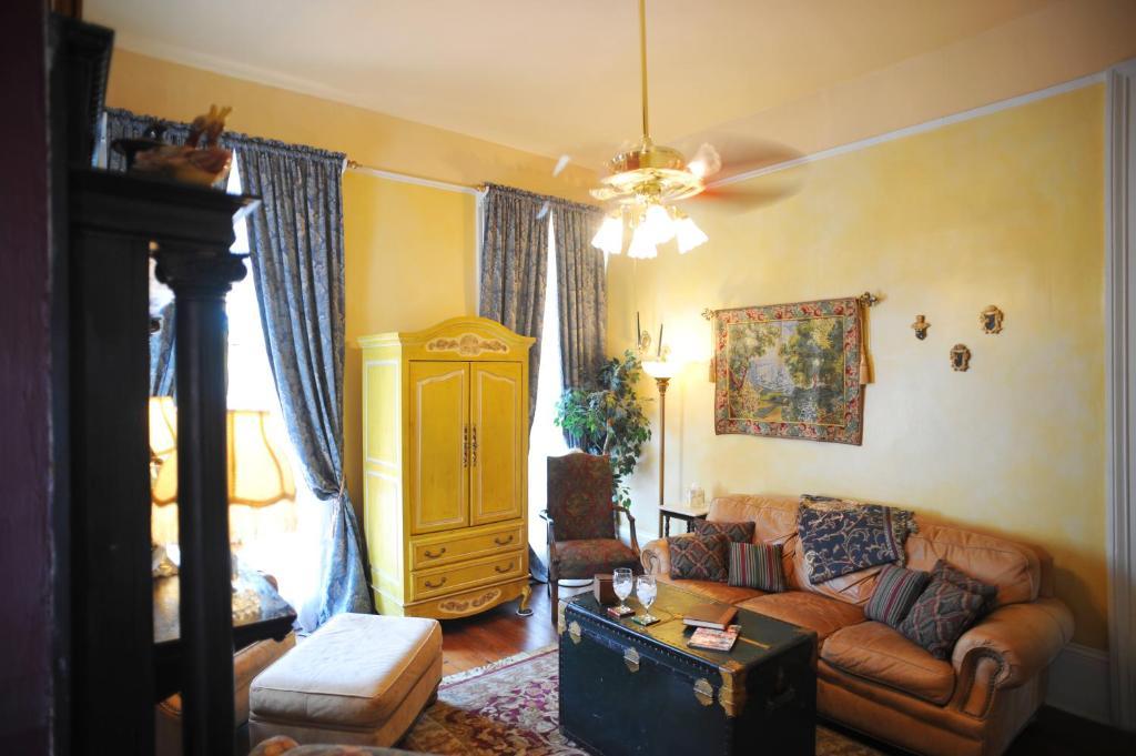 Hh Whitney House - A Bed & Breakfast On The Historic Esplanade 뉴올리언스 객실 사진