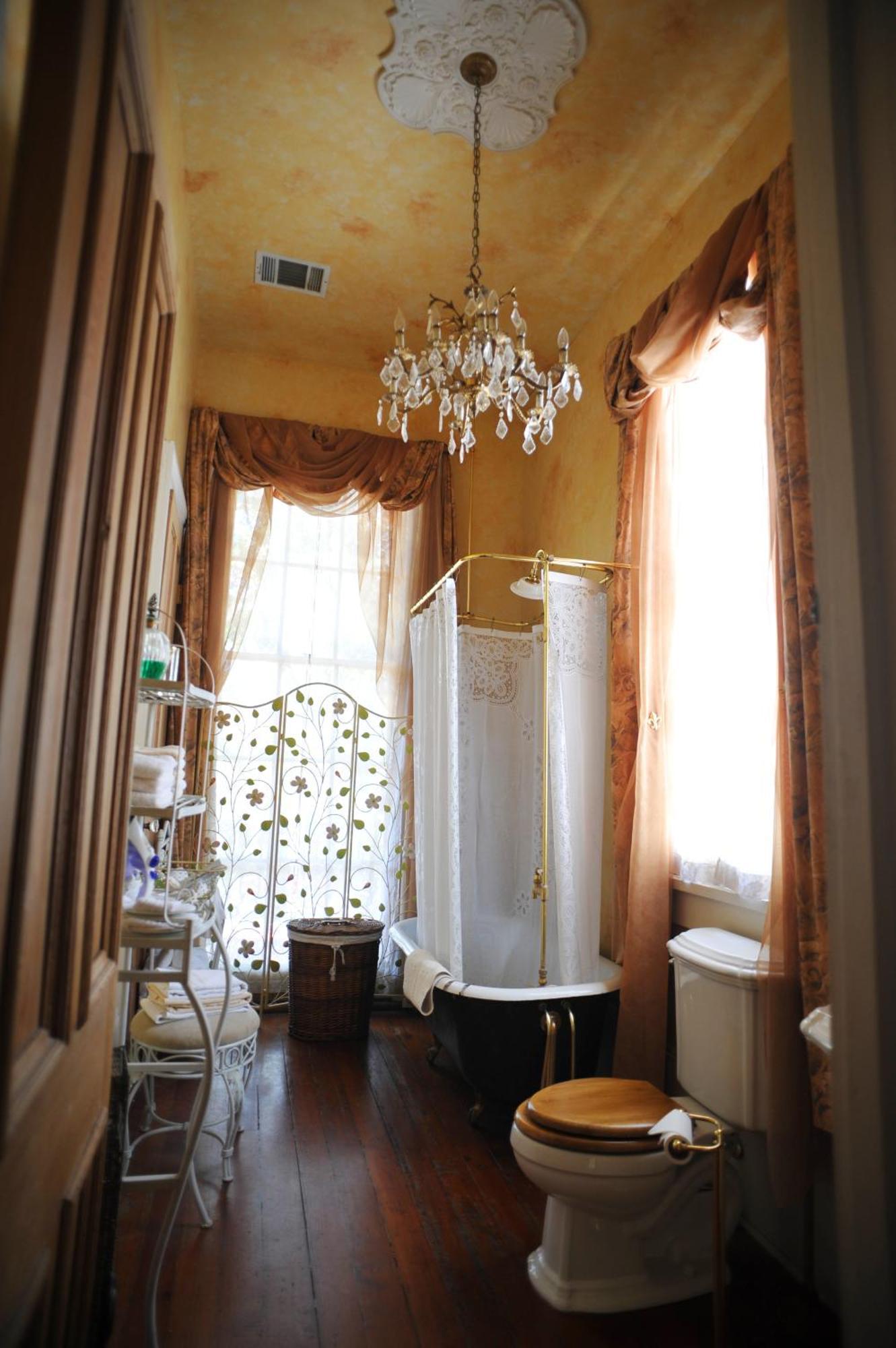 Hh Whitney House - A Bed & Breakfast On The Historic Esplanade 뉴올리언스 외부 사진