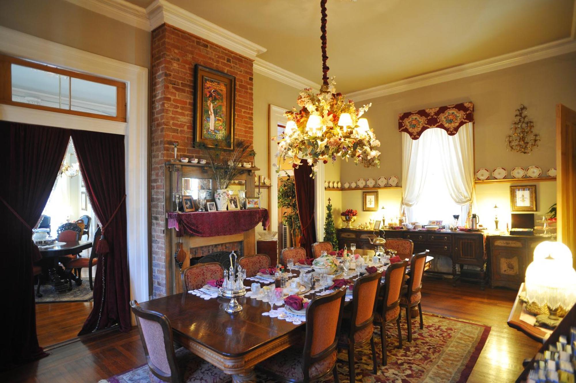 Hh Whitney House - A Bed & Breakfast On The Historic Esplanade 뉴올리언스 외부 사진