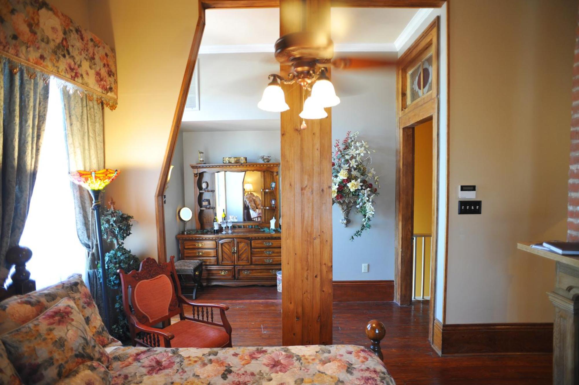 Hh Whitney House - A Bed & Breakfast On The Historic Esplanade 뉴올리언스 외부 사진